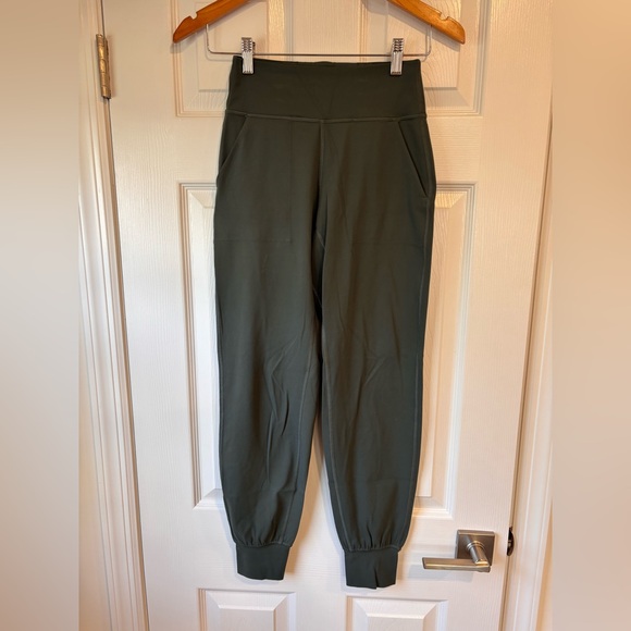Lululemon Align Joggers in Dark Olive size 4 - Picture 5 of 7